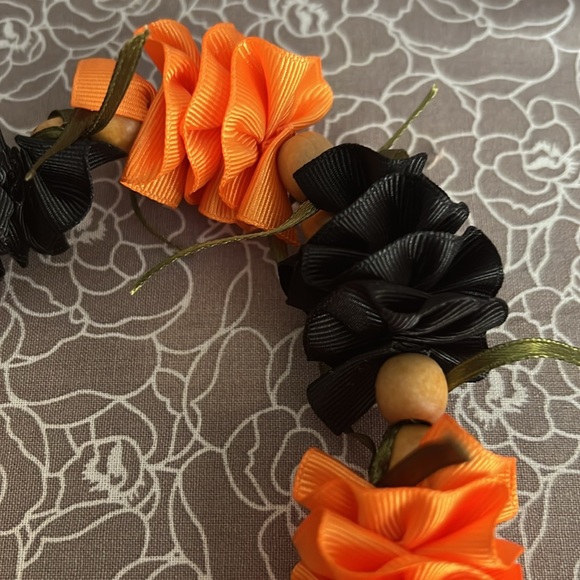 Graduation Lei - Picture 2 of 2